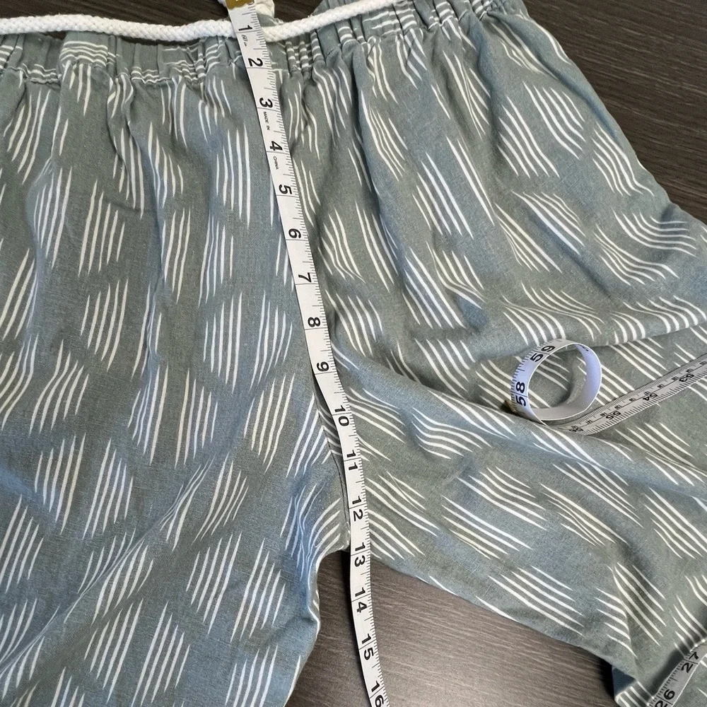 dip sage green